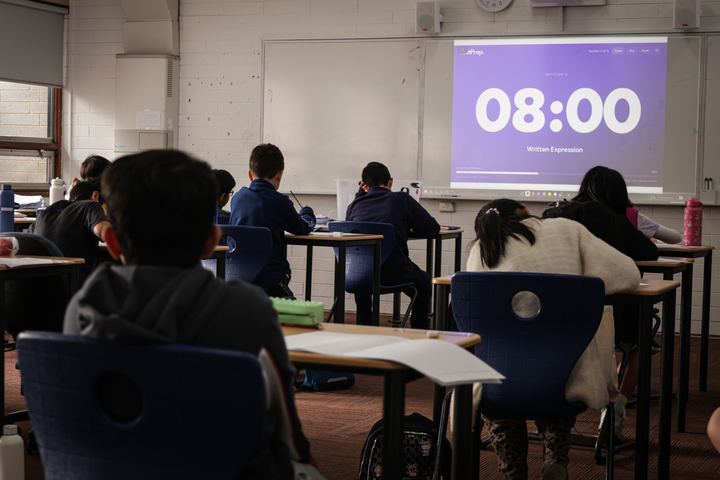 Eight minutes remaining on the exam clock